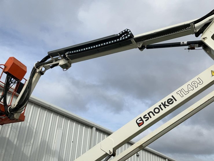 #312-•-2017-snorkel-49'-towable-boom-lift-image-10