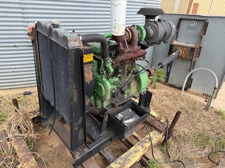 john-deere-4045t-image-1