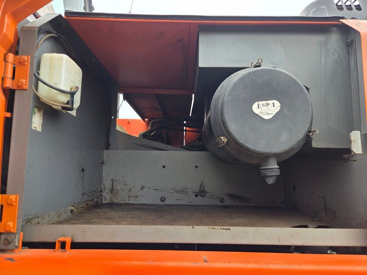 hitachi-zx330-lc-image-35