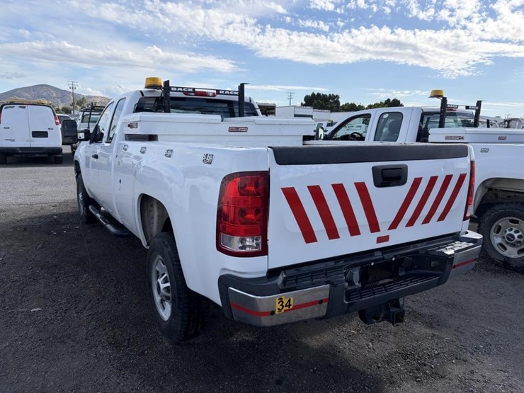 2012-gmc-sierra-2500-image-4