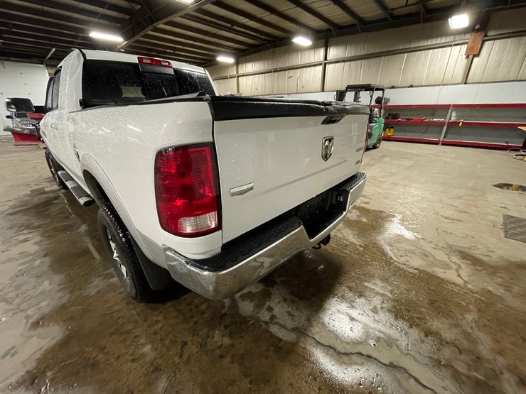 2012-dodge-3500-image-7