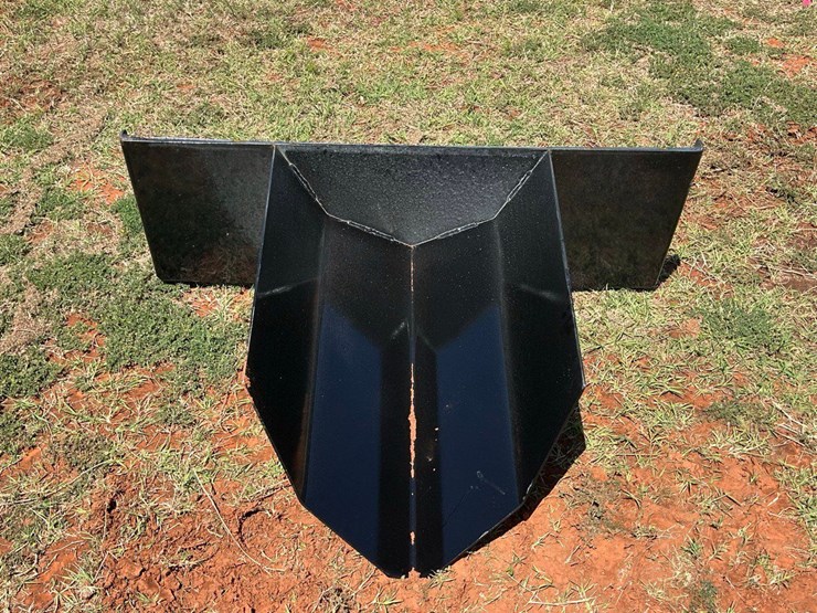 2026-x-star-tree-spade-image-1