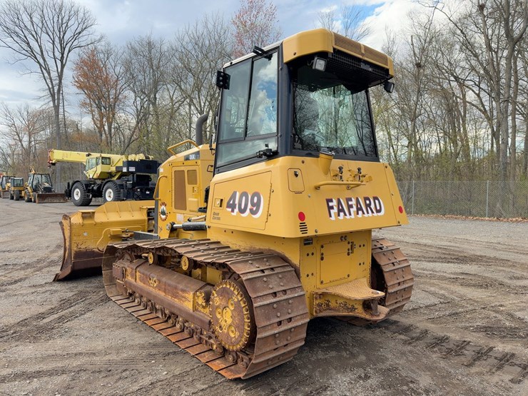 2016-caterpillar-d6k2-xl-image-3
