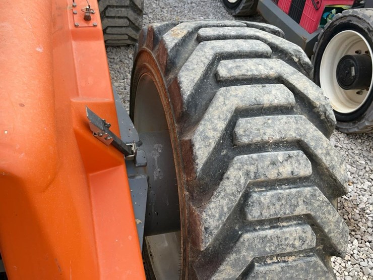 #304-•-2019-snorkel-46'-4wd-articulating-boom-lift-#2-image-6