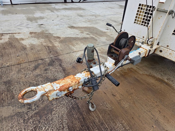 2002-massey-ferguson-8-image-10