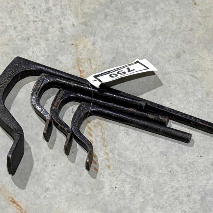 #750 • BENCH HOLD FAST CLAMP SET