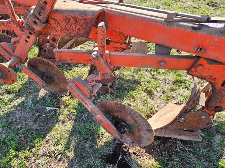#537-•-5-bottom-plow-image-19