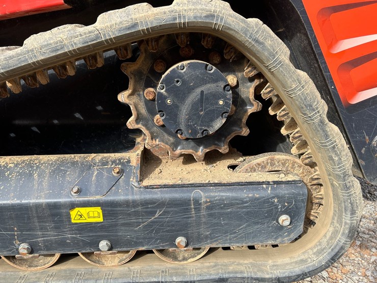 2023-kubota-svl65-2-image-63