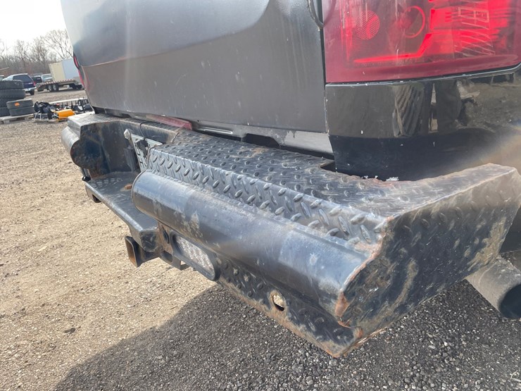 2008-gmc-3500hd-image-23