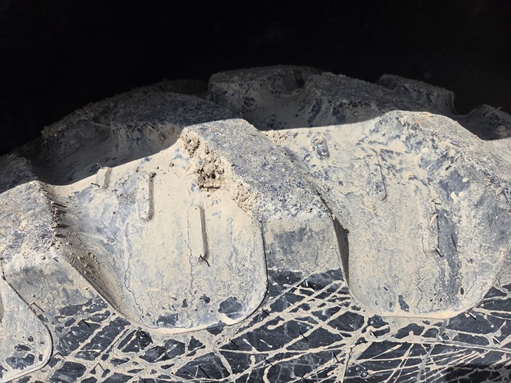 2019-deere-310-image-75