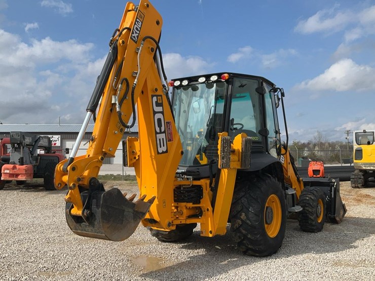 2023-jcb-3cx-image-6