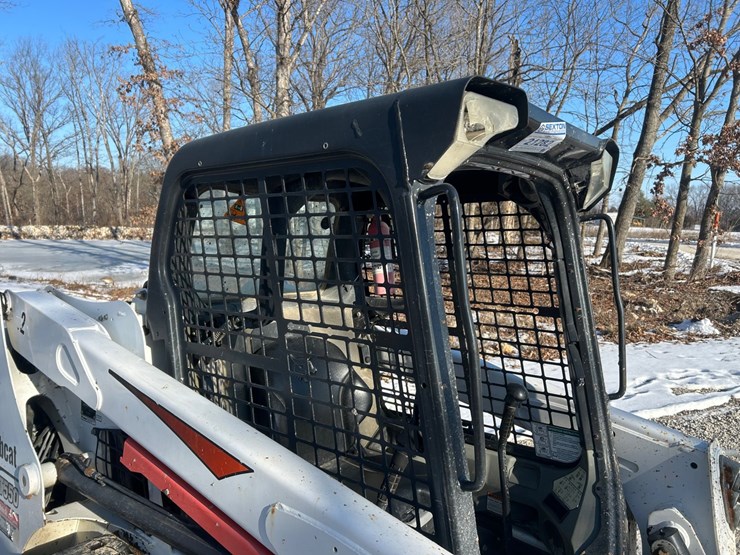 2017-bobcat-t550-image-42