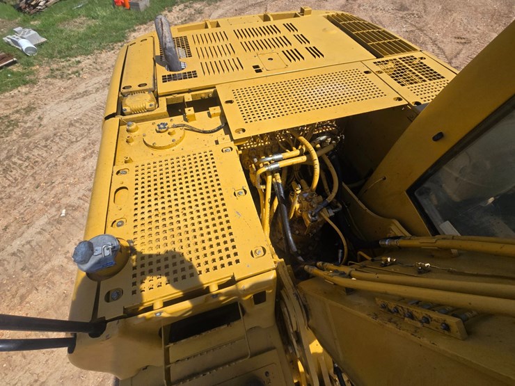 2003-caterpillar-320c-image-33