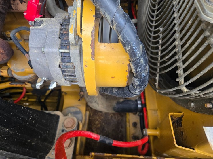 2001-caterpillar-963c-image-37