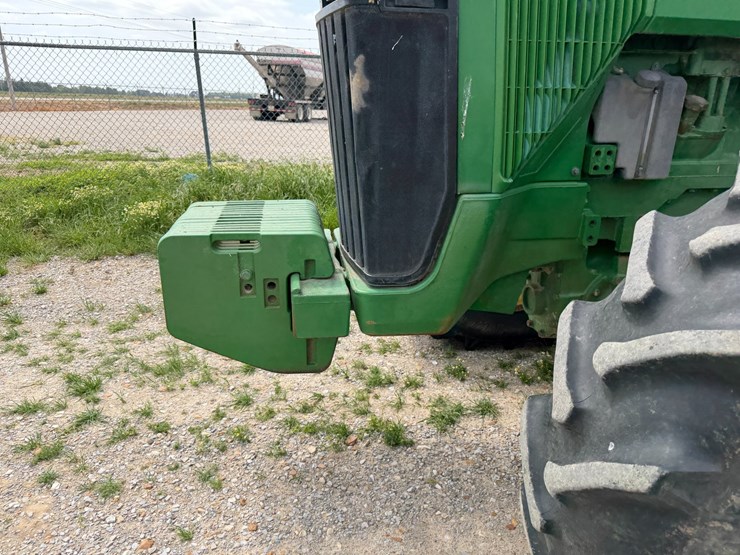 1998-john-deere-8300-image-31