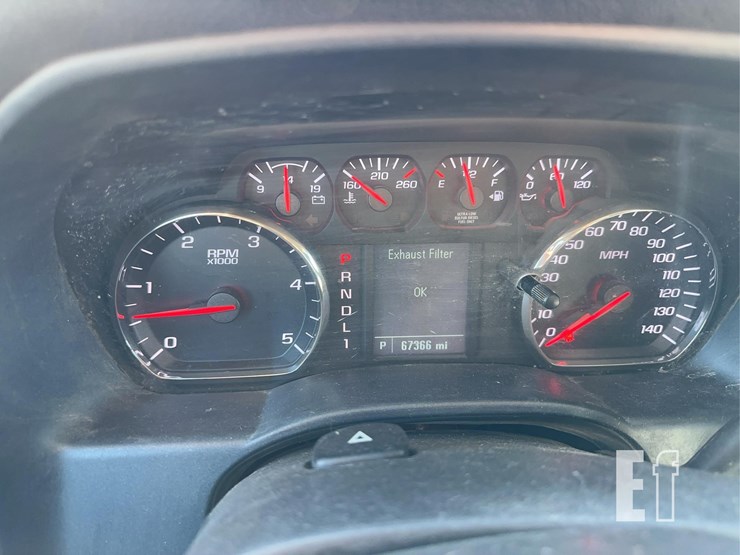 2019-chevrolet-3500-image-10