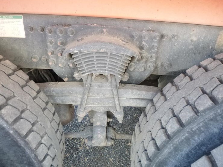 2002-caterpillar-c12-image-31