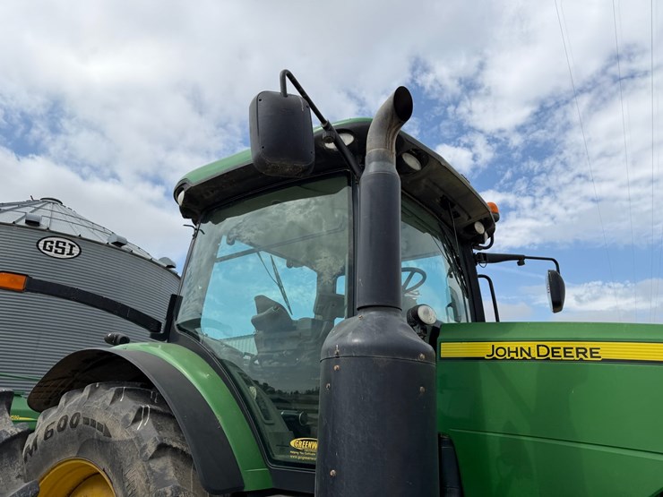 2012-john-deere-8285r-image-39