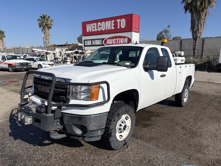 2012-gmc-sierra-3500-image-1