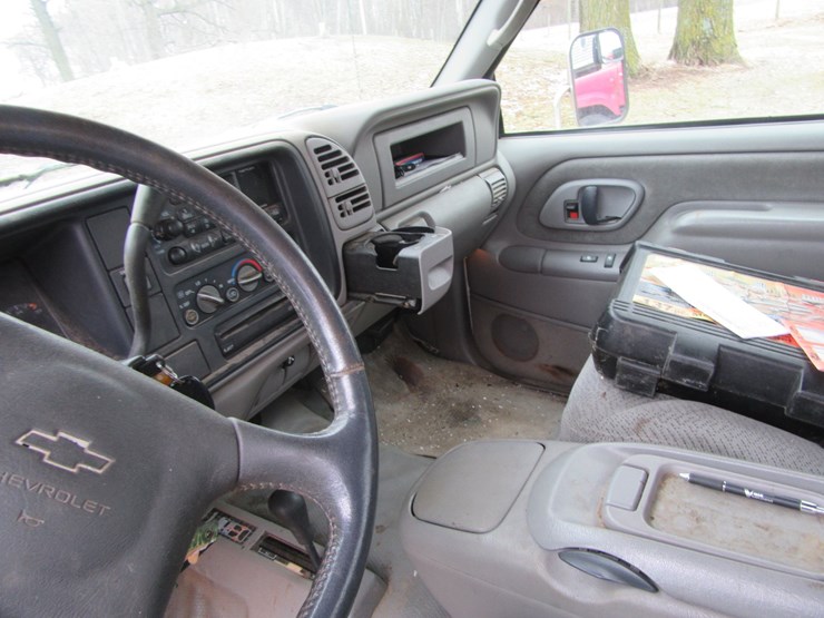 1997-chevrolet-3500-image-30
