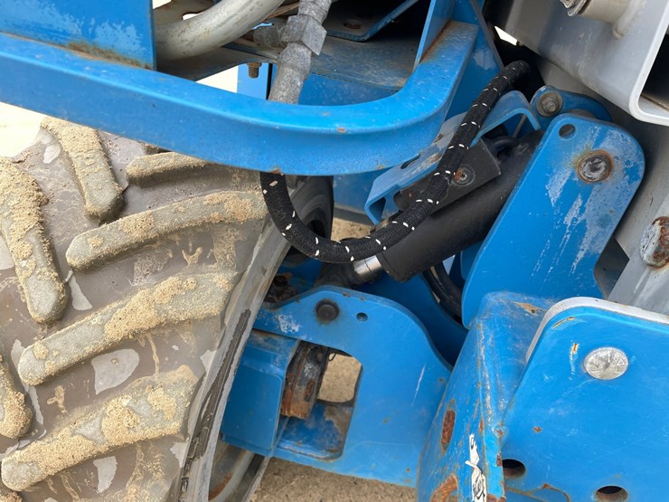 #7514-•-(s-2)-2012-genie-3369-rough-terrain-scissor-lift-image-24