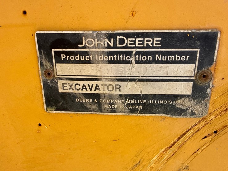 2009-deere-225-lc-image-82