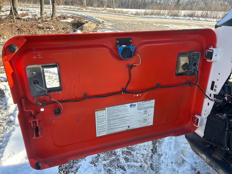 2017-bobcat-t550-image-20