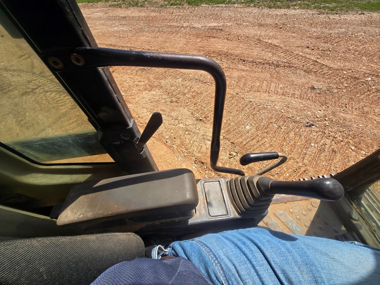 2003-caterpillar-320c-image-61