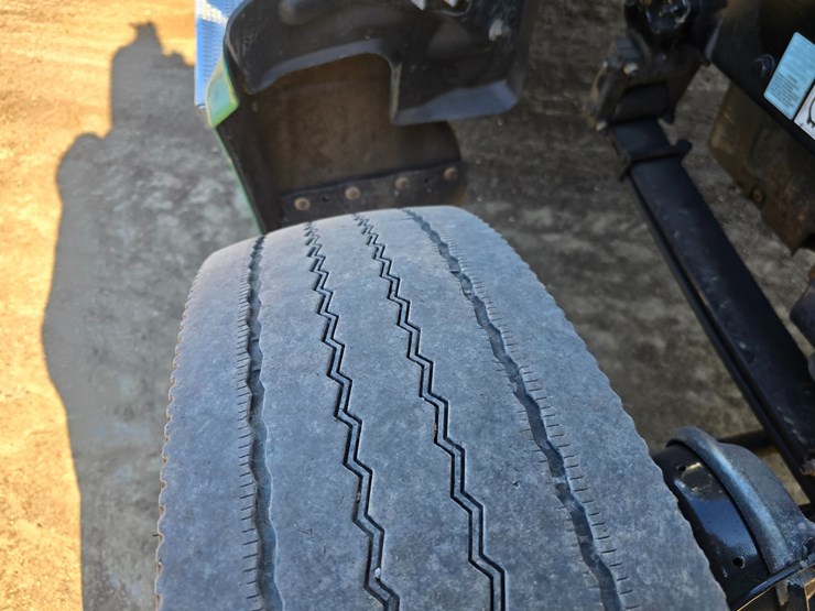 2019-peterbilt-567-image-39