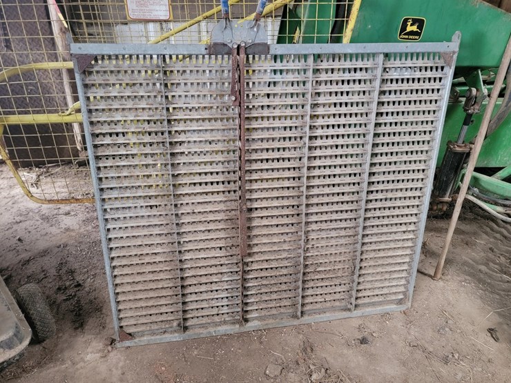 new-holland-tr96-image-51