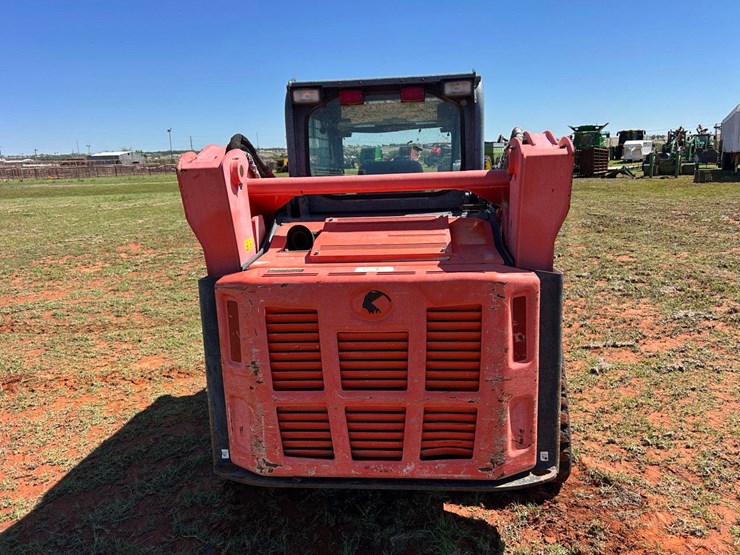 kubota-svl75-2-image-4