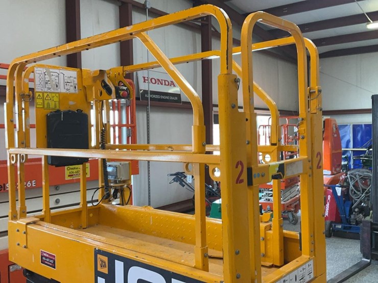 #405-•-jcb-s1930e-scissor-lift-image-5