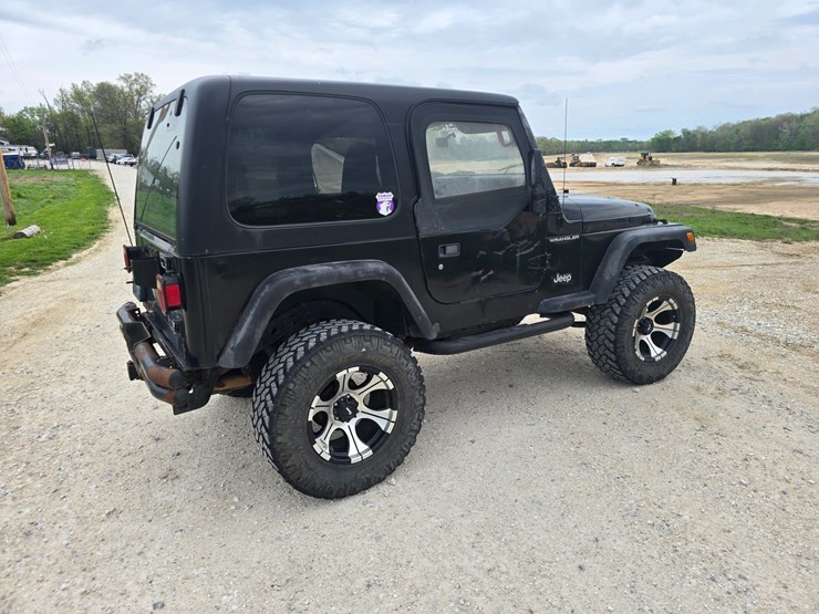 1997-jeep-wrangler-image-12