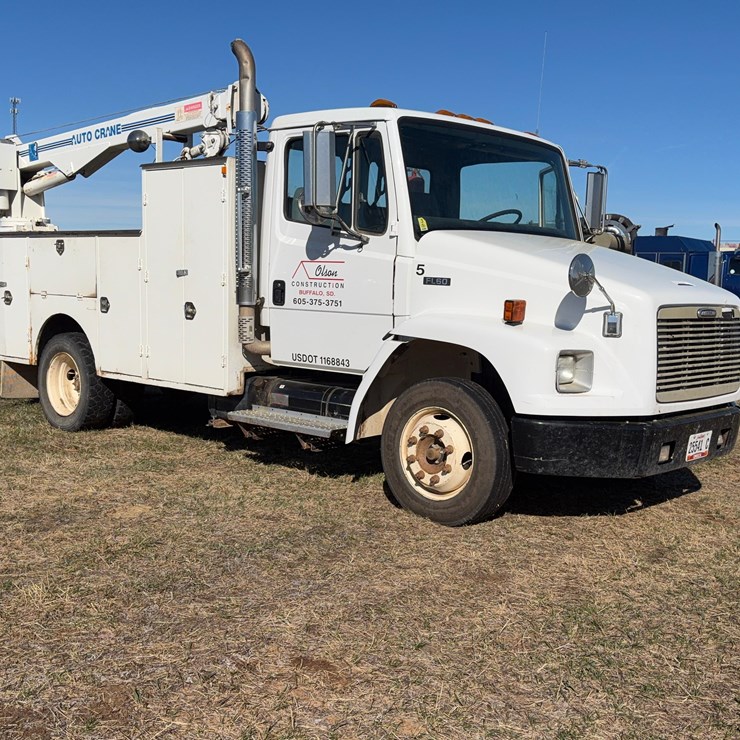 2000 FREIGHTLINER FL60