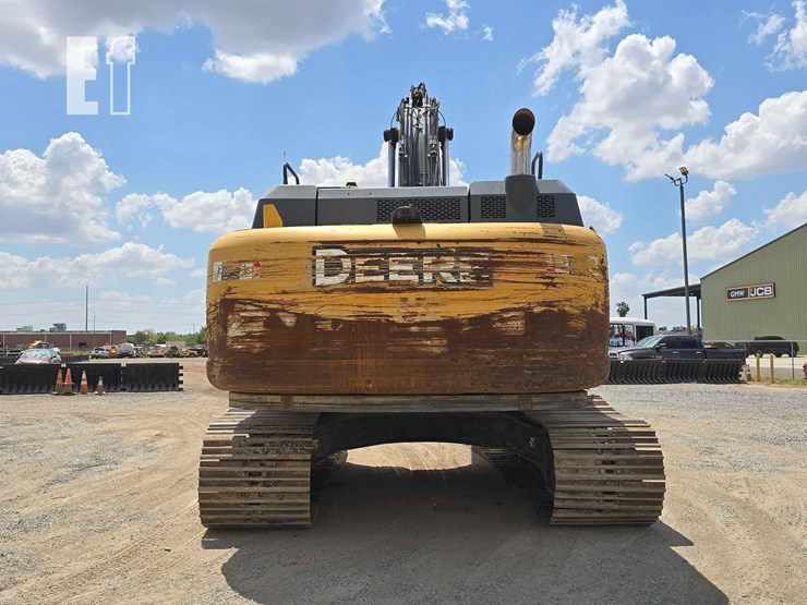 2018-deere-250g-lc-image-8