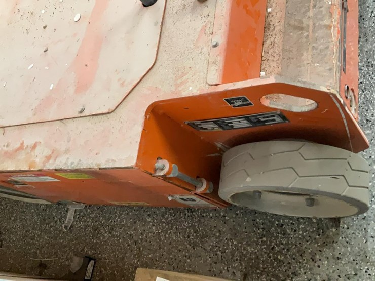 #314-•-2018-snorkel-tm12e-manlift-image-9