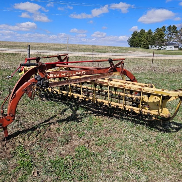 NEW HOLLAND 258