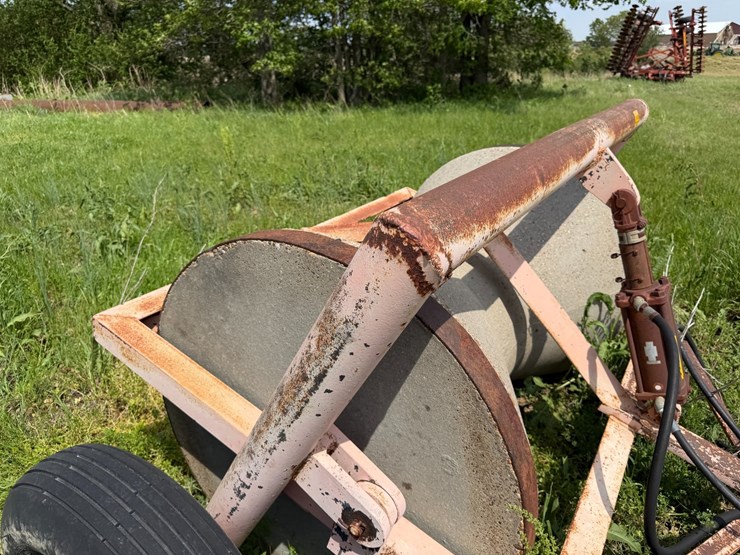 #45277-•-concrete-levee-packer-image-25