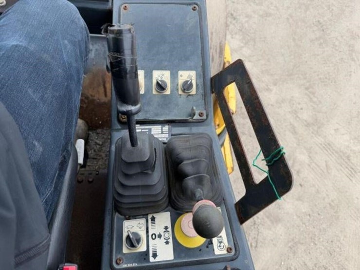 2006-bomag-bw177d-3-image-9