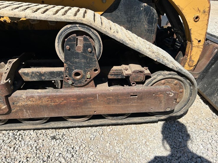 caterpillar-267b-image-15