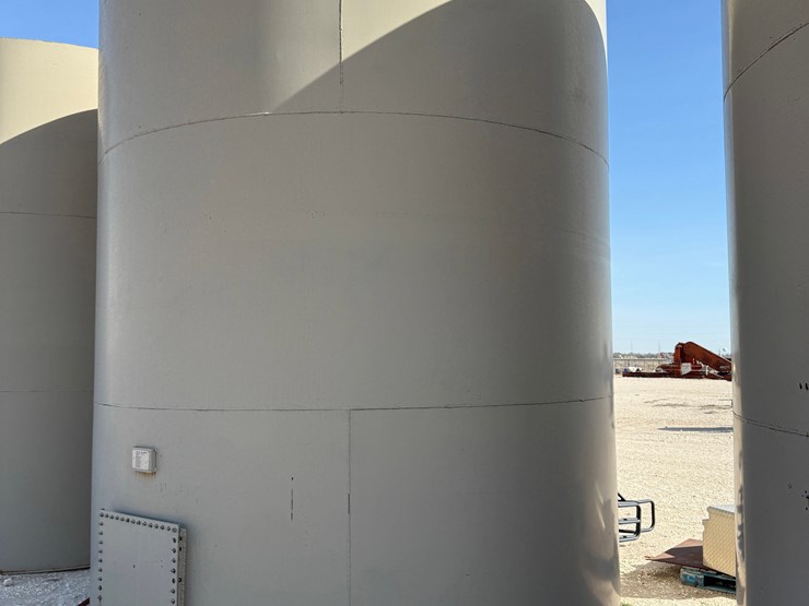 2007-crall-products-12’-dia-x-15’-h-300-bbl-crude-oil-storage-tank-image-1