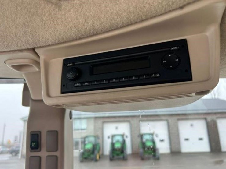 2016-john-deere-5085e-image-22