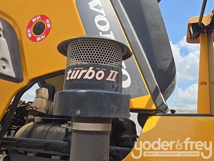 2021-volvo-l90h-image-110