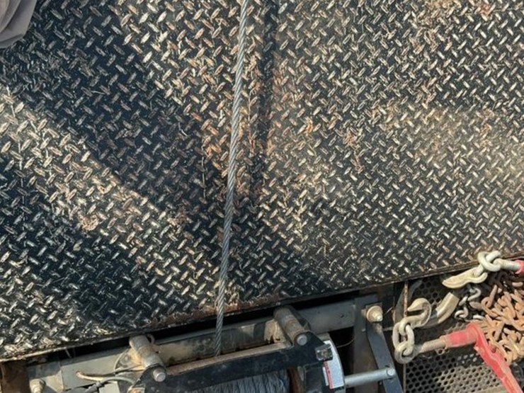 2021-peterbilt-337-image-59