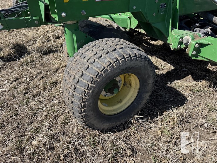 2012-john-deere-1890-image-47