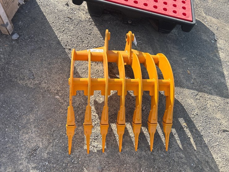 caterpillar-305-image-1