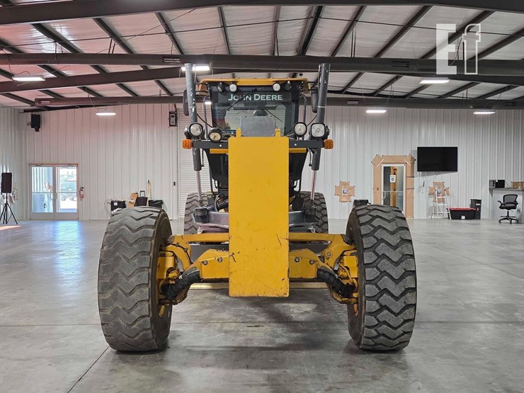 2012-deere-772g-image-7