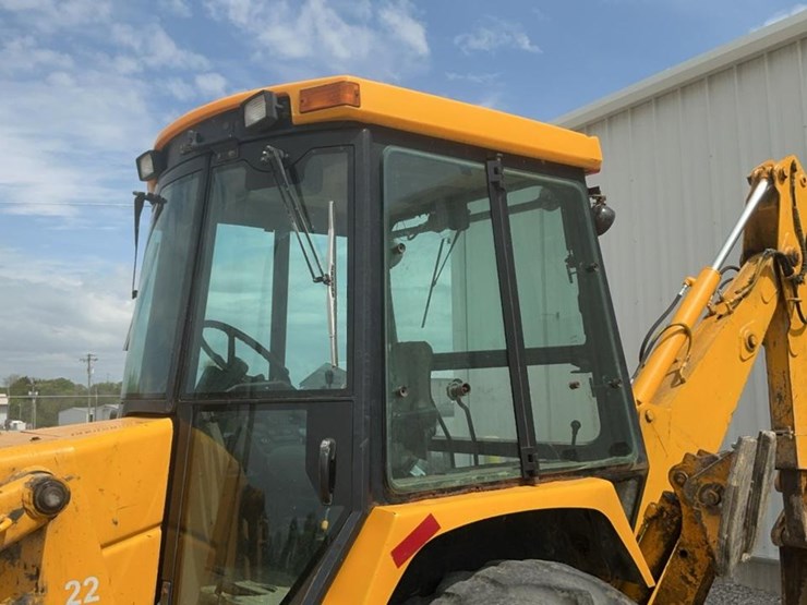 john-deere-310d-image-50