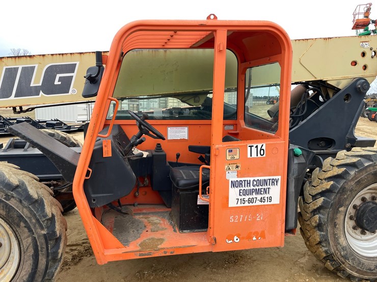 2012-jlg-g6-42a-image-12