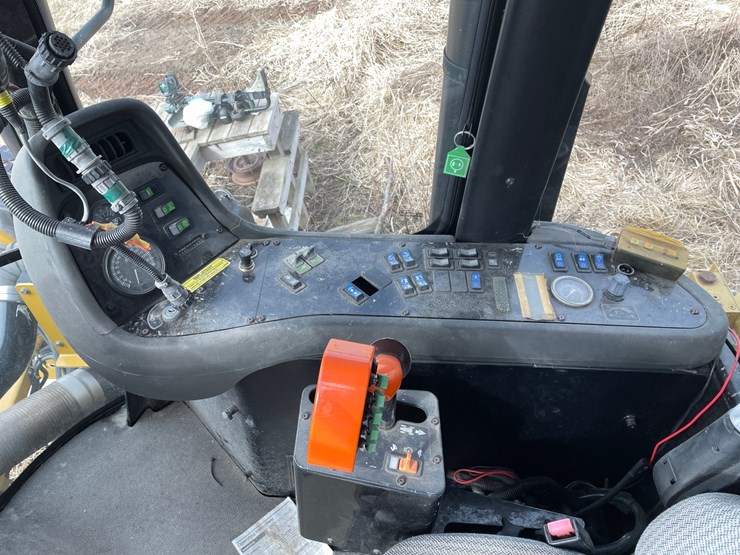 #5515-•-agco-rogator-u1264c-ag-chem-sprayer-image-42